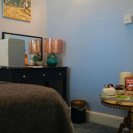 Arosfa Harbourside Guesthouse أبيريرون المظهر الخارجي الصورة