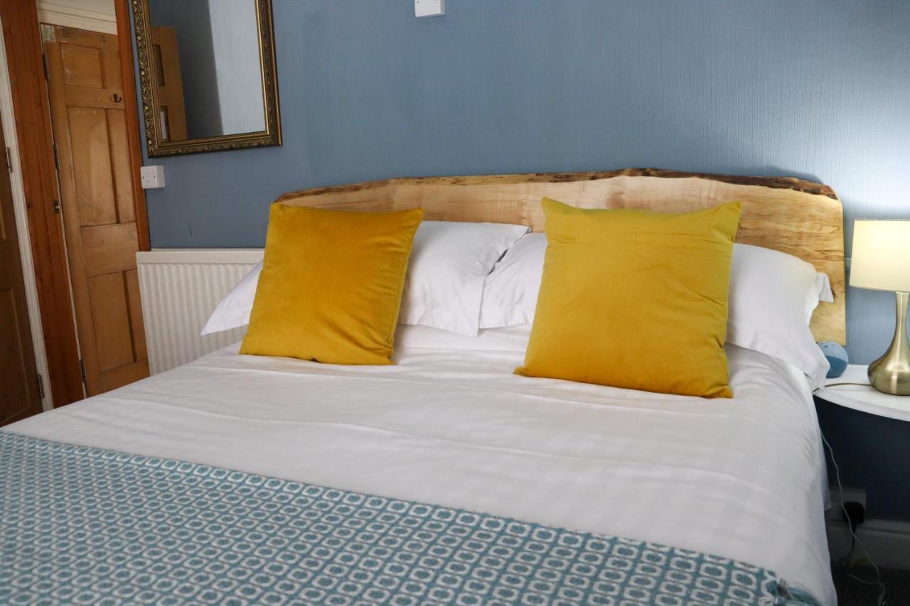 Arosfa Harbourside Guesthouse أبيريرون المظهر الخارجي الصورة