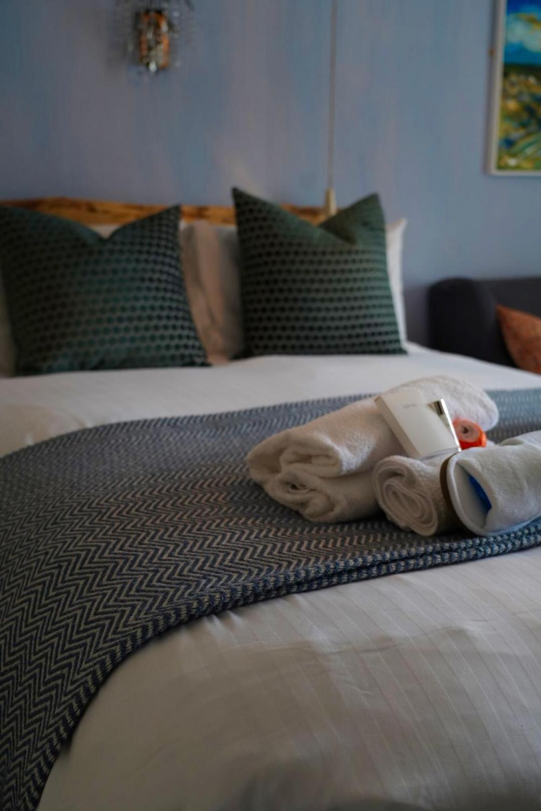 Arosfa Harbourside Guesthouse أبيريرون المظهر الخارجي الصورة