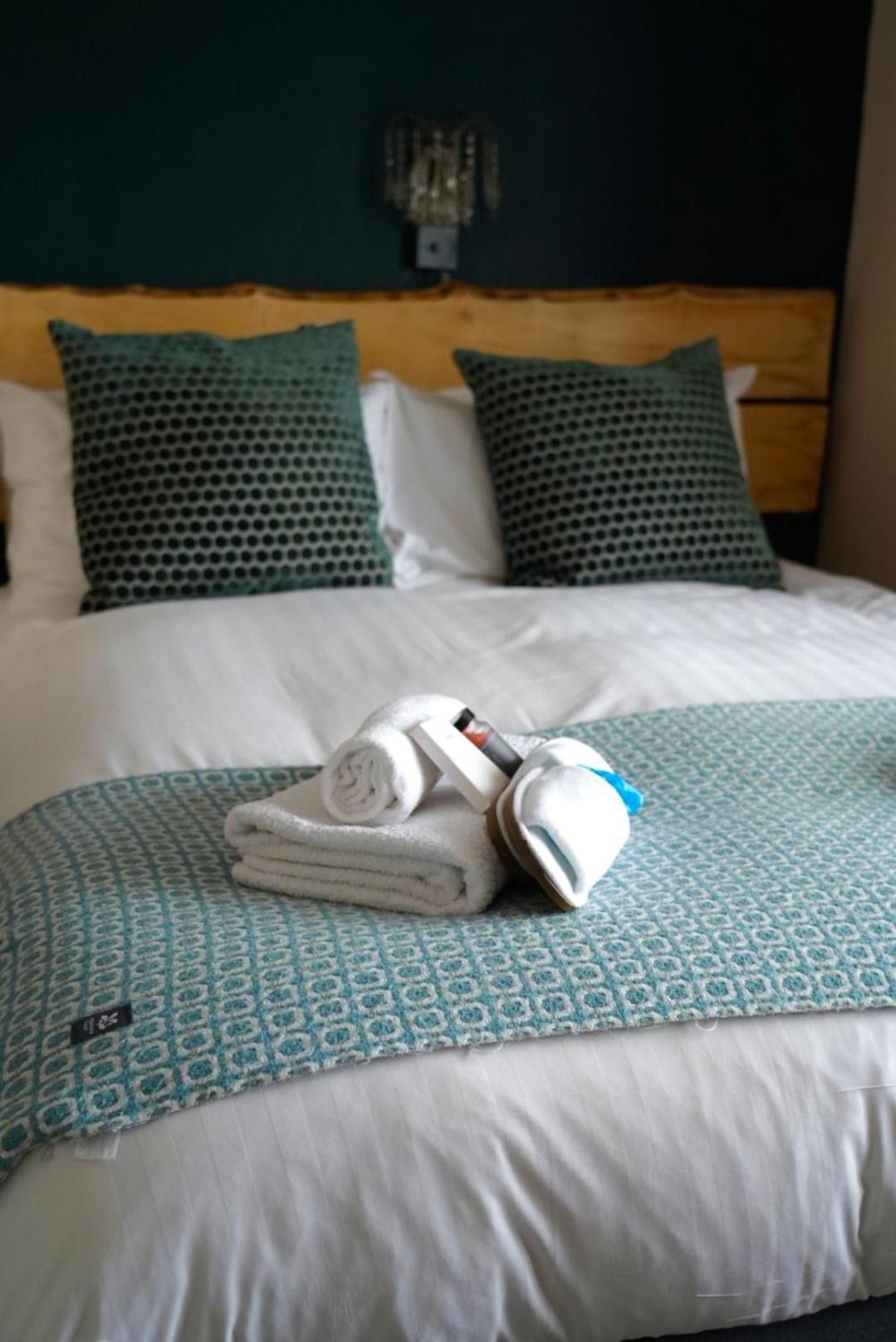 Arosfa Harbourside Guesthouse أبيريرون المظهر الخارجي الصورة