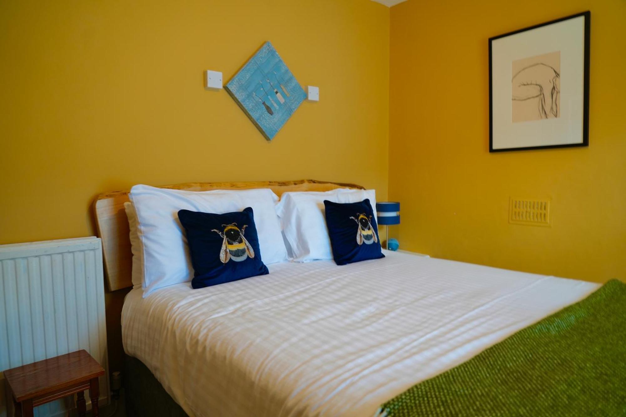 Arosfa Harbourside Guesthouse أبيريرون المظهر الخارجي الصورة
